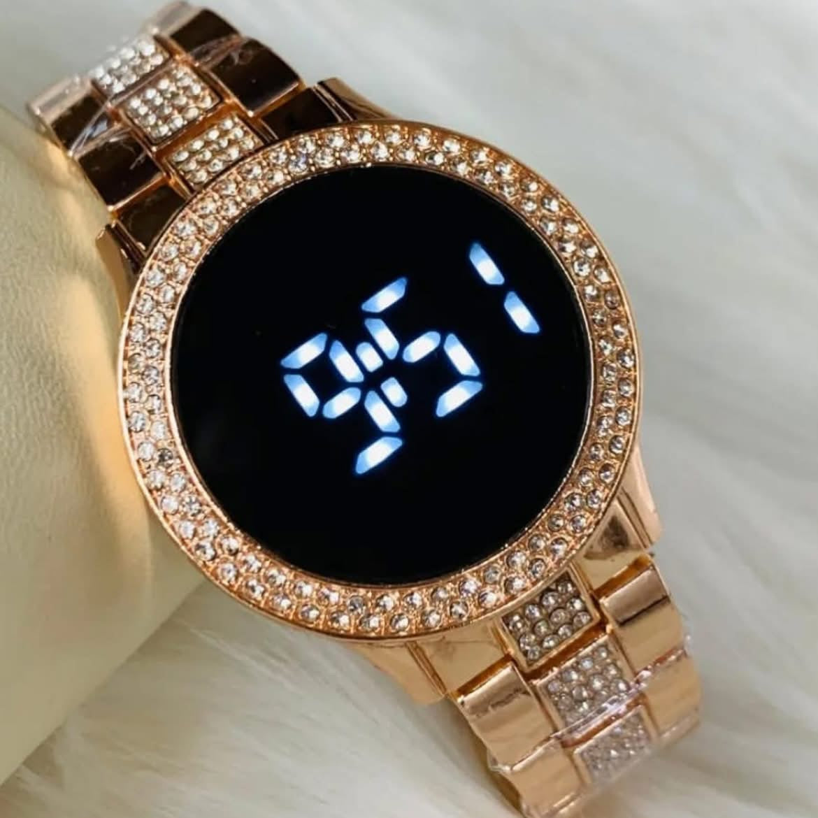 Round LED watch